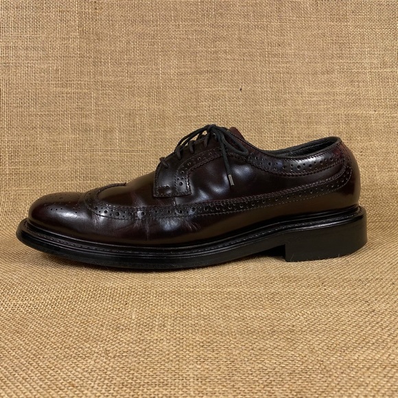 Men’s oxfords wing tip Vintage Jarman burgundy 8.5